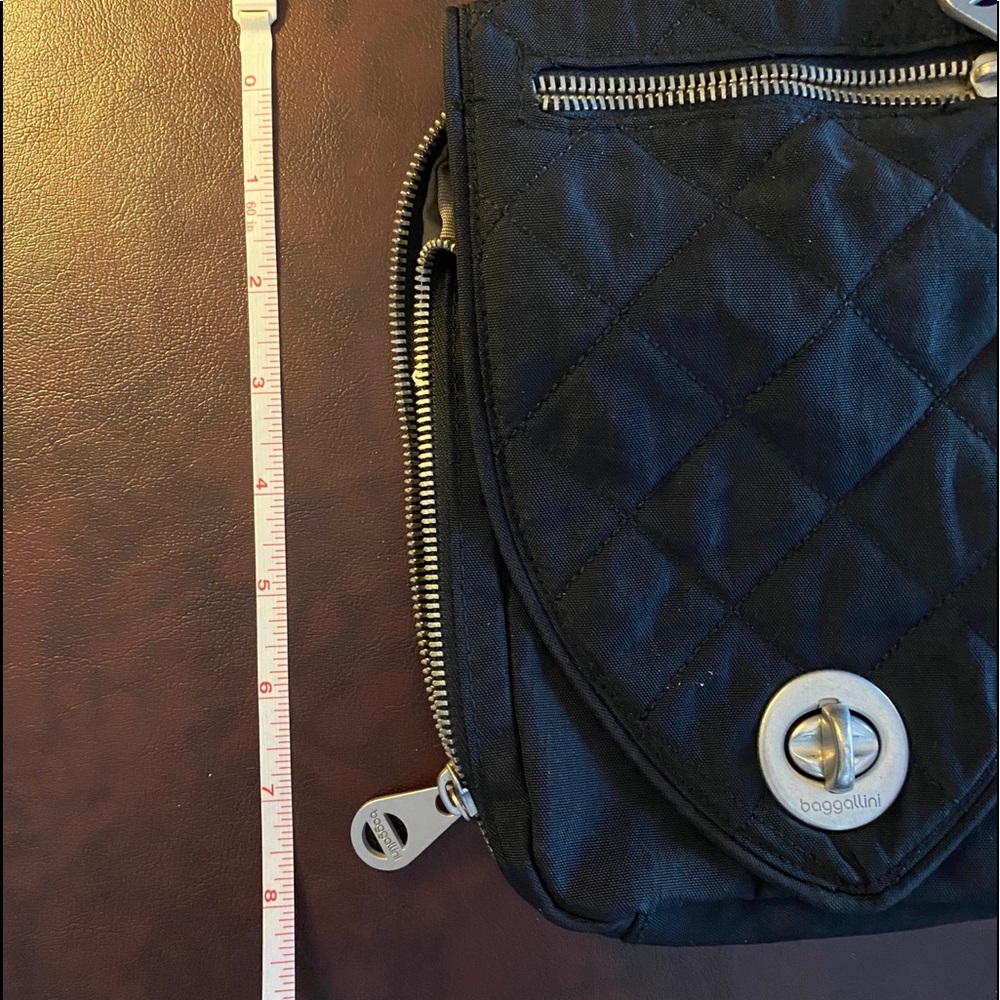 Handbag - Picture 2 of 6